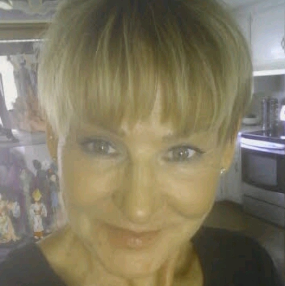 Meet your Posher, Petra